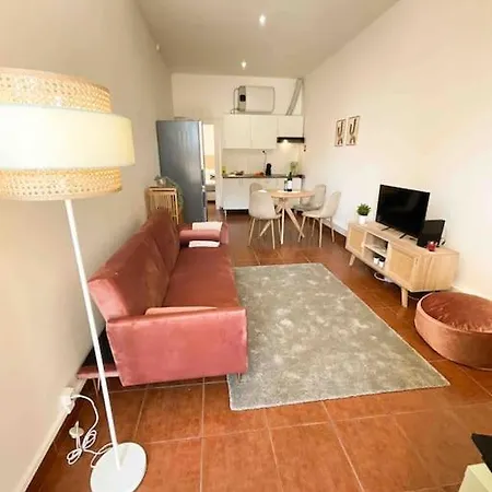 Apartment Beautiful Near Carcavelos